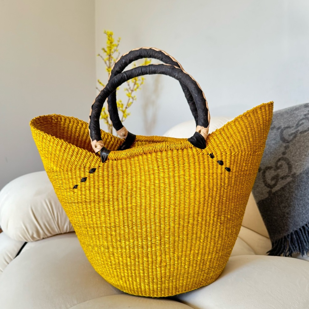African Handmade Basket Tote Bag in great condition